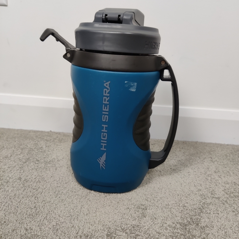 High Sierra 64 oz Sports Jug Water Bottle